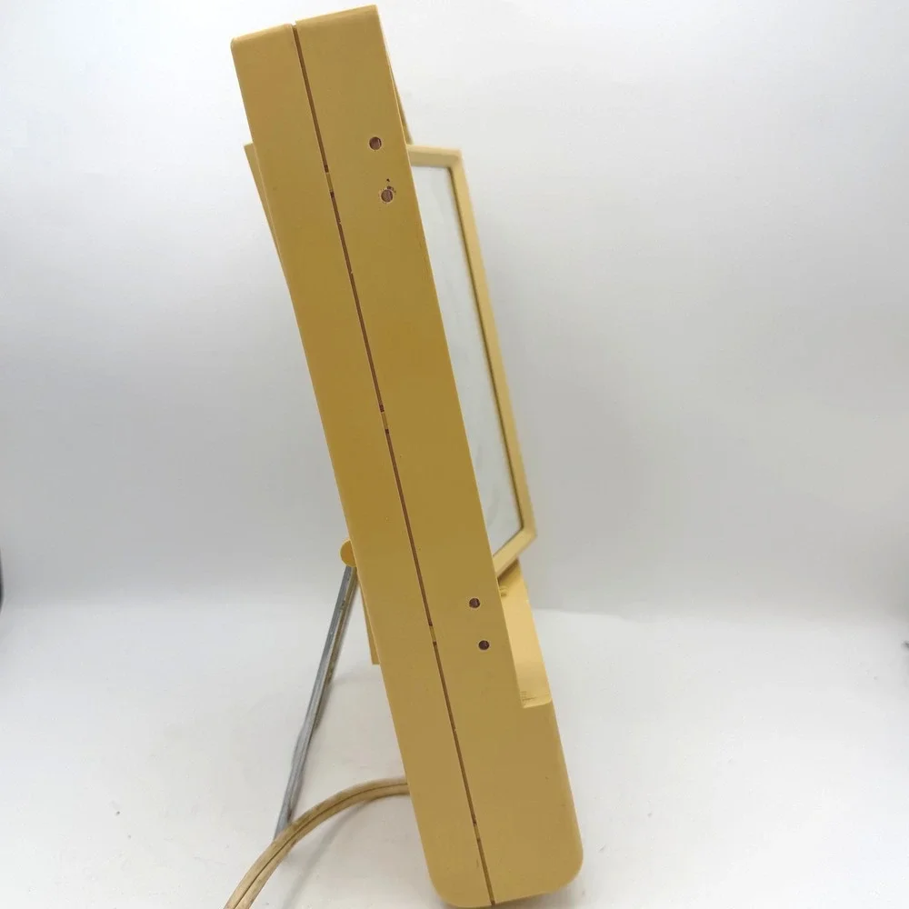 Clairol True-to-Light VIII Makeup Mirror Vintage Tan 4 Light Settings LM-8